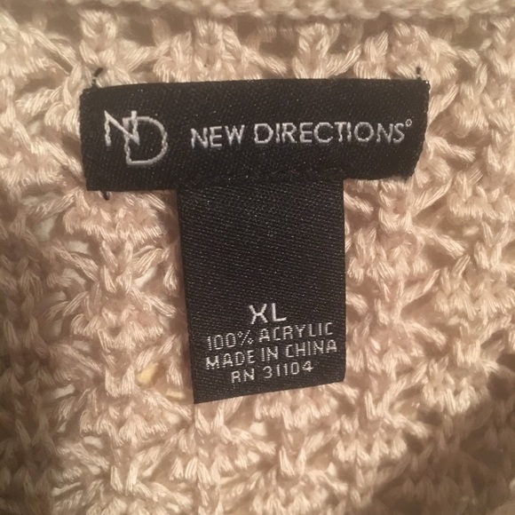 Plus Size Knit Top / Cover Up NWT - Picture 2 of 3